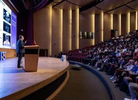 Dünyaca ünlü genetik uzmanları Acıbadem Üniversitesi’nde buluştu 