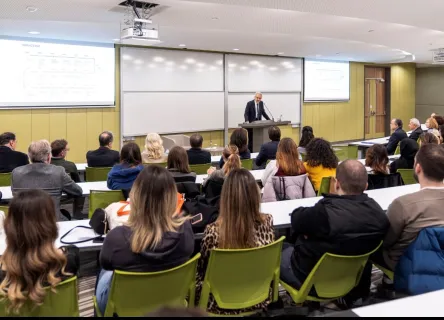 Sağlık Yöneticileri Günü'nde “Sağlık Yöneticilerinin Kariyer Yolculuğu” Paneli Düzenlendi