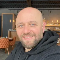 Dr. Samed Özer