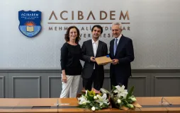 Fakülte ve Enstitü Birincilerine Ödül Verildi