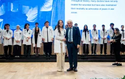 Acıbadem Üniversitesi Tıp Fakültesi Öğrencileri Beyaz Önlüklerini Giydi