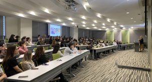 Hemşirelik Öğrencileri Profesyonel Kimlik Gelişimini Konuştu